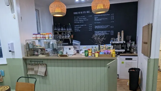 BookNoFees: Café – Apple Tree Children’s Cafe – London – Apple Tree Kindercafé, Foto 3