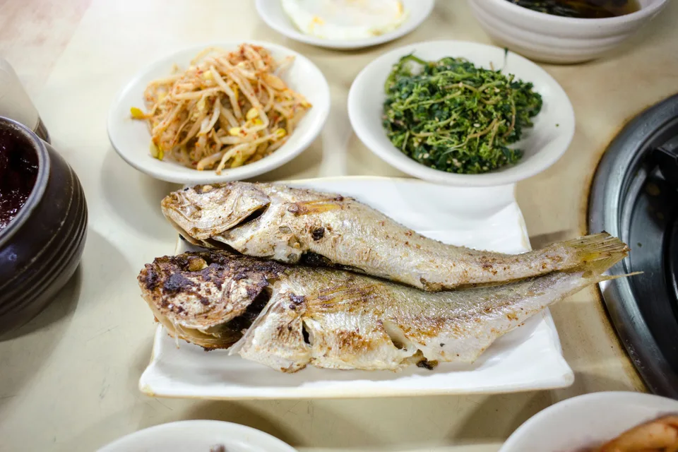BookNoFees: Beispielfoto: Gegrillter Fisch